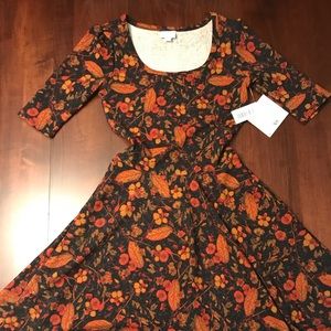 Xs Lularoe Nicole NWT